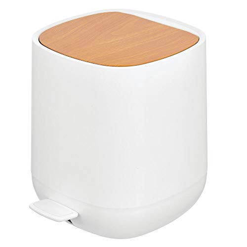 Poubelle de salle de bain bi-matière blanche avec couvercle façon bambou facile à nettoyer et incassable aux courbes arrondies